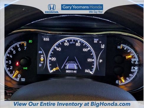 Used 2017 Jeep Grand Cherokee Overland w/ Jeep Active Safety Group image 28