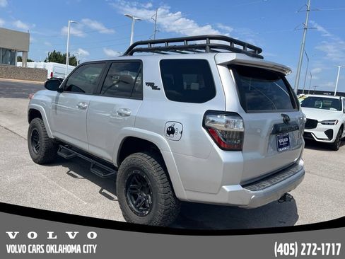 Used 2020 Toyota 4Runner TRD Off-Road AWD/4WD image 7