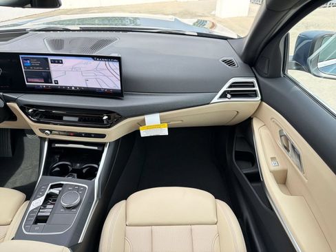 Used 2026 BMW 330i Sedan w/ Premium Package RWD image 29