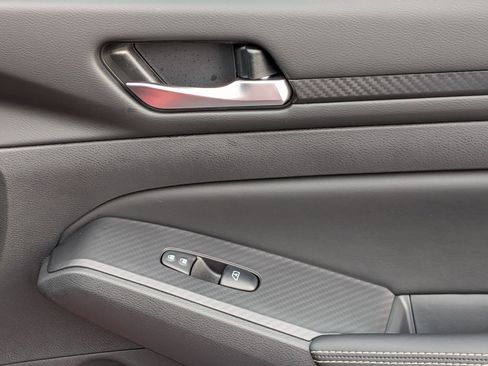 New 2025 Nissan Altima 2.5 SV image 30