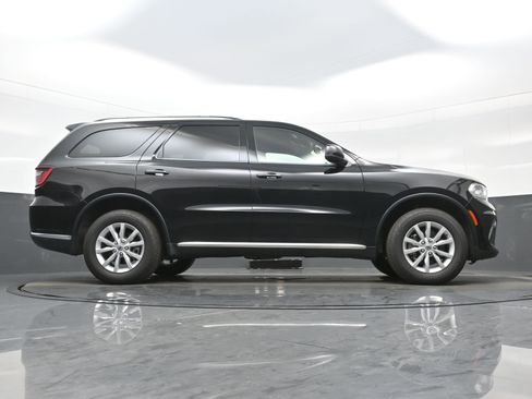 Used 2022 Dodge Durango SXT image 33