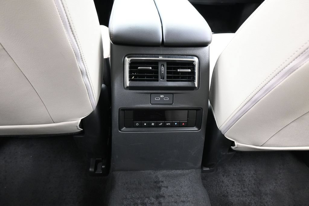 Used 2025 MAZDA CX-90 Plug-In Hybrid w/Premium Sport AWD/4WD image 39