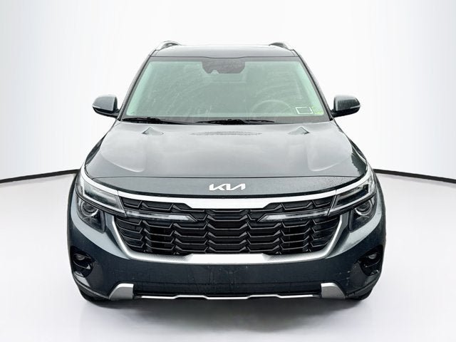 Certified 2024 Kia Seltos EX AWD/4WD image 2
