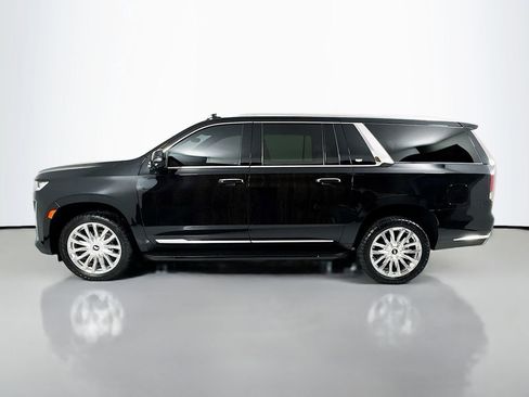 Used 2023 Cadillac Escalade ESV Premium Luxury image 10