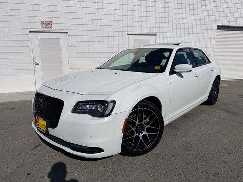 Used 2023 Chrysler 300 S RWD image 1