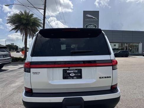 Used 2025 Lexus GX 550 w/ Cold Area Package AWD/4WD image 7