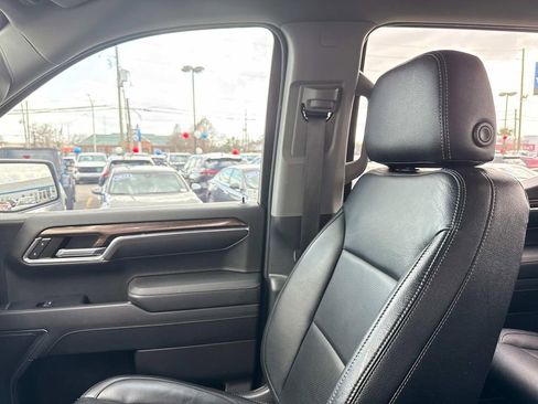 Used 2023 Chevrolet Silverado 1500 RST w/ Z71 Off-Road Package image 13