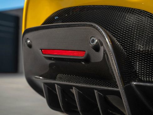 Used 2024 Ferrari SF90 Spider image 56