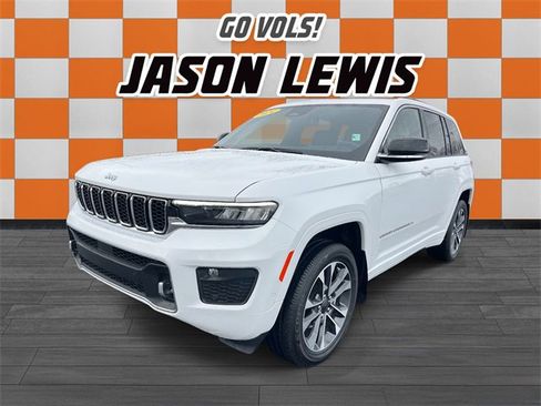 Used 2024 Jeep Grand Cherokee Overland w/ Luxury Tech Group IV image 8