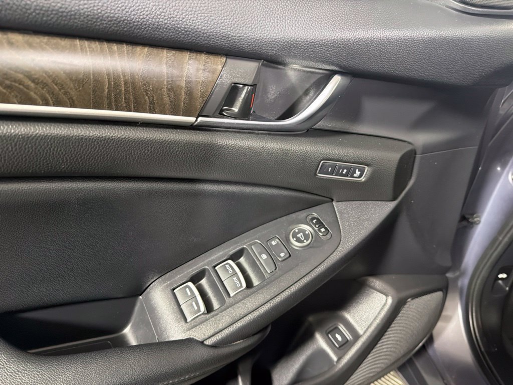 Used 2022 Honda Accord EX-L image 9