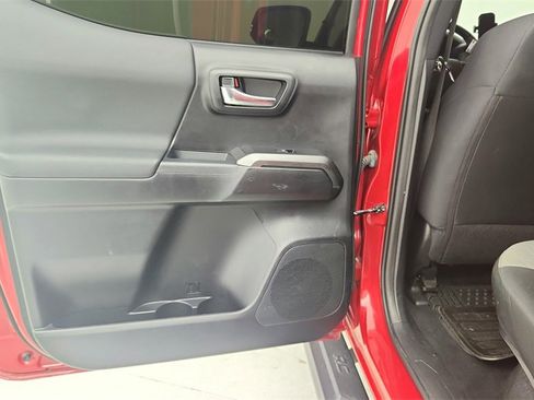 Used 2022 Toyota Tacoma SR5 image 26
