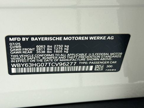 Certified 2026 BMW i5 eDrive40 w/ Premium Package RWD image 34
