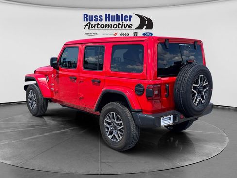 Used 2024 Jeep Wrangler Unlimited Sahara AWD/4WD image 3