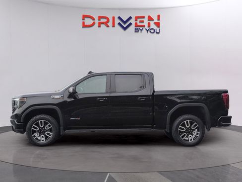 Used 2024 GMC Sierra 1500 AT4 w/ AT4 Premium Package image 2