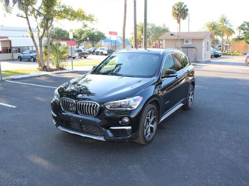 Used 2018 BMW X1 xDrive28i AWD/4WD image 1