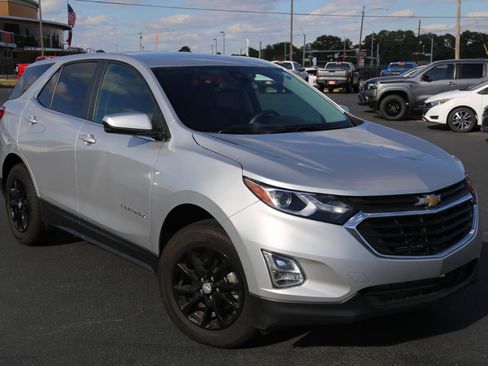 Used 2021 Chevrolet Equinox LT w/ LPO, Floor Liner Package image 1