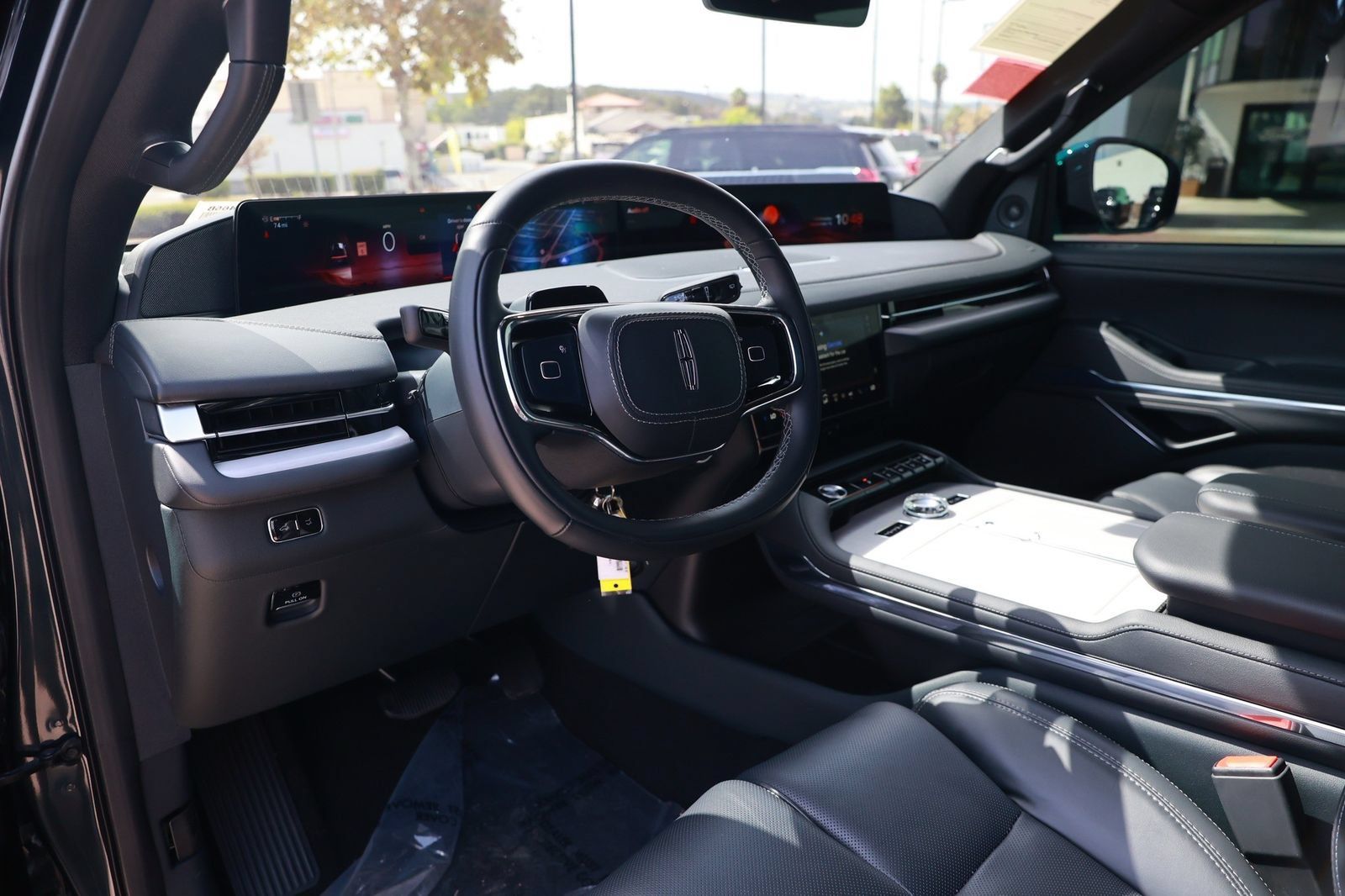 Used 2025 Lincoln Navigator L Reserve w/ Jet Appearance Package AWD/4WD image 20