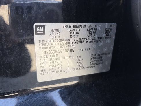Used 2016 Chevrolet Suburban LS RWD image 35