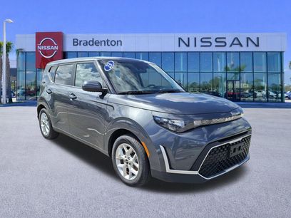 Used 2023 Kia Soul LX w/ Option Group 015