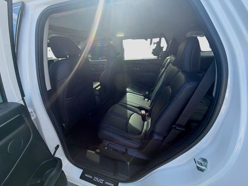 Used 2023 Honda Pilot Touring image 24