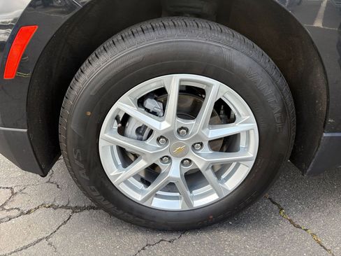 Used 2024 Chevrolet Equinox LT FWD image 33