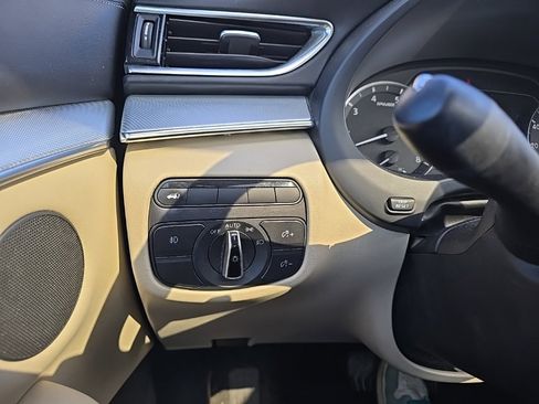 Used 2019 INFINITI QX50 Luxe w/ Cargo Package image 17