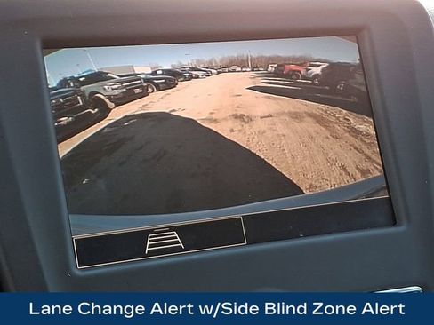 Used 2022 Chevrolet Equinox LT image 22