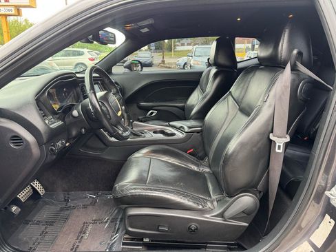 Used 2016 Dodge Challenger SXT Plus RWD image 30