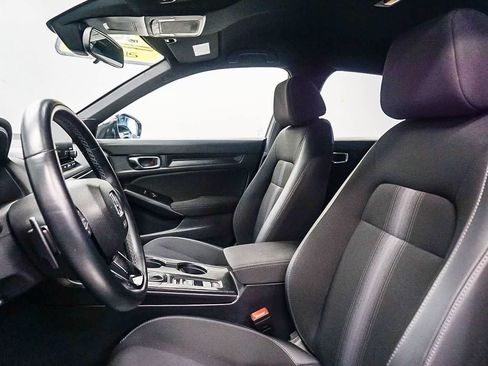 Used 2025 Honda Civic Sport image 18