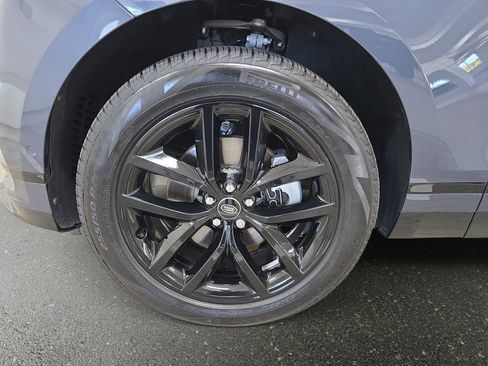 Used 2025 Land Rover Range Rover Velar Dynamic SE image 32