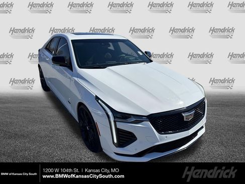 Used 2025 Cadillac CT4 V RWD image 1
