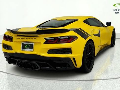 Used 2026 Chevrolet Corvette Z06 RWD image 7