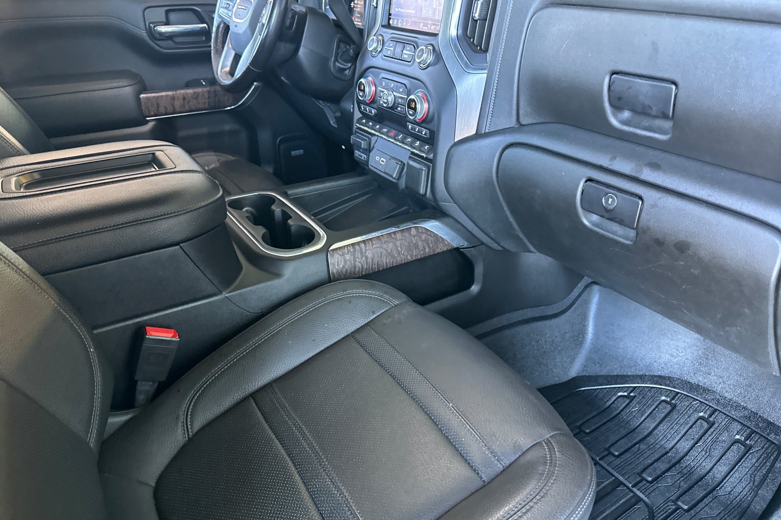 Used 2021 GMC Sierra 1500 Denali w/ Denali Carbonpro Edition AWD/4WD image 15