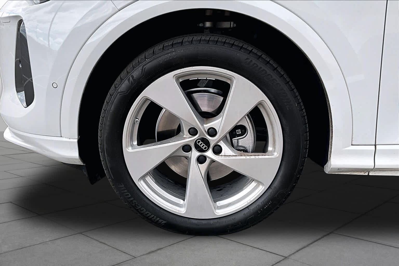 Used 2025 Audi Q5 Prestige AWD/4WD image 11