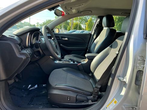 Used 2015 Chevrolet Malibu LT FWD image 12