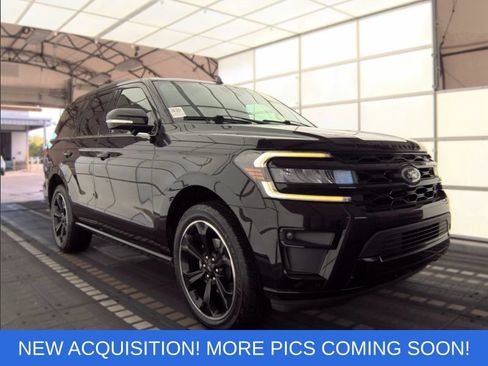 Used 2023 Ford Expedition Limited RWD image 1