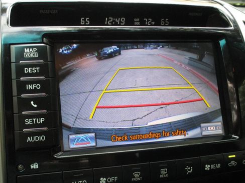 Used 2014 Toyota Land Cruiser image 19