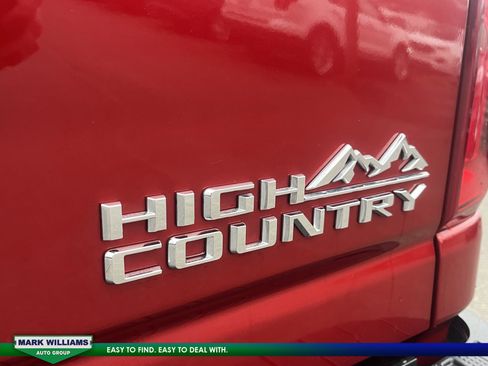 Used 2021 Chevrolet Silverado 2500 High Country w/ Z71 Off-Road Package image 9