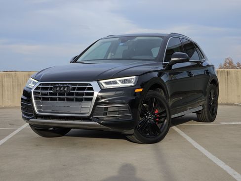 Used 2019 Audi Q5 2.0T Premium Plus image 1