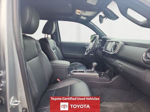 Certified 2023 Toyota Tacoma TRD Sport w/ TRD Premium Sport Package AWD/4WD image 17