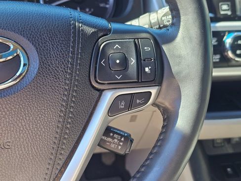 Used 2019 Toyota Highlander Limited Platinum AWD/4WD image 39