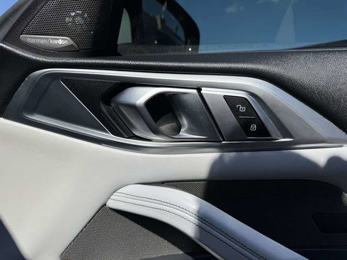 Used 2022 BMW M4 Competition w/ Executive Package RWD image 43
