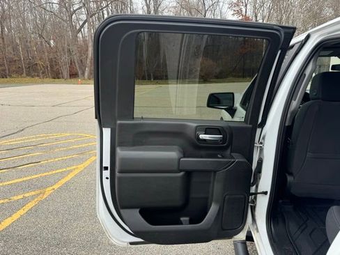 Used 2020 Chevrolet Silverado 2500 LT w/ Convenience Package AWD/4WD image 16