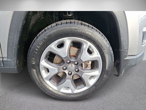 Used 2019 Jeep Compass Limited w/ Safety & Security Group image 8