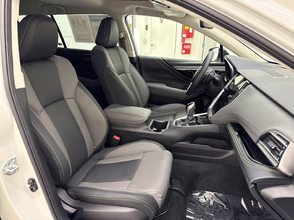 Certified 2023 Subaru Outback Onyx Edition AWD/4WD image 24