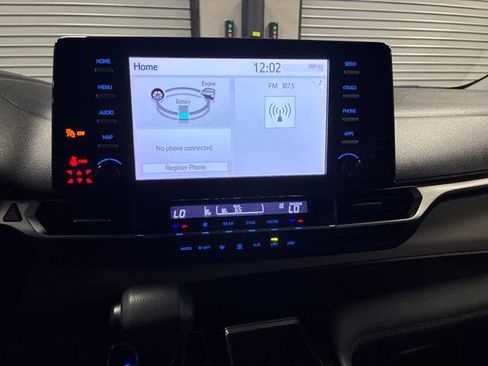 Used 2021 Toyota Sienna LE FWD image 19