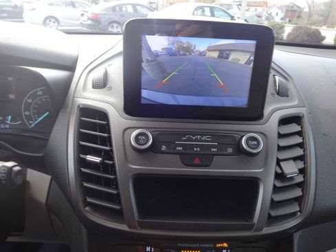 Used 2022 Ford Transit Connect XLT image 20