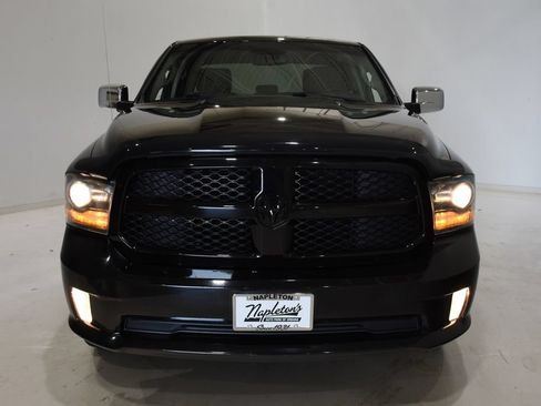 Used 2014 RAM 1500 Express w/ Black Ram 1500 Express Group AWD/4WD image 2