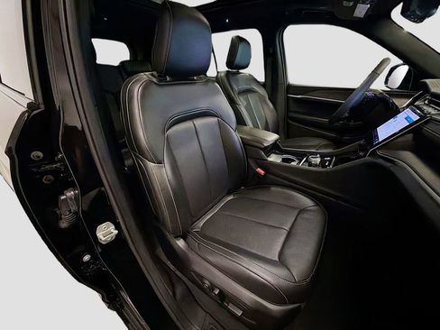 Used 2024 Jeep Grand Cherokee Limited 4xe AWD/4WD image 33