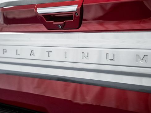 Used 2018 Ford F150 Platinum w/ Equipment Group 701A Luxury image 11